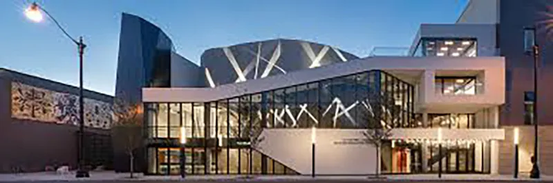 Steppenwolf Theatre Company